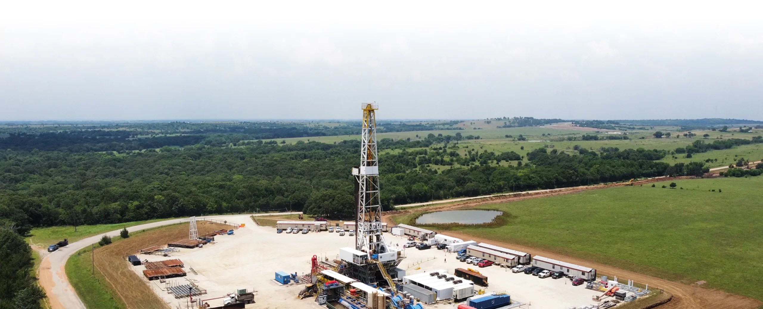 Scandrill drilling rig on location